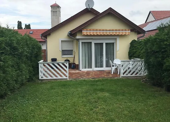 Mona Дом отдыха *